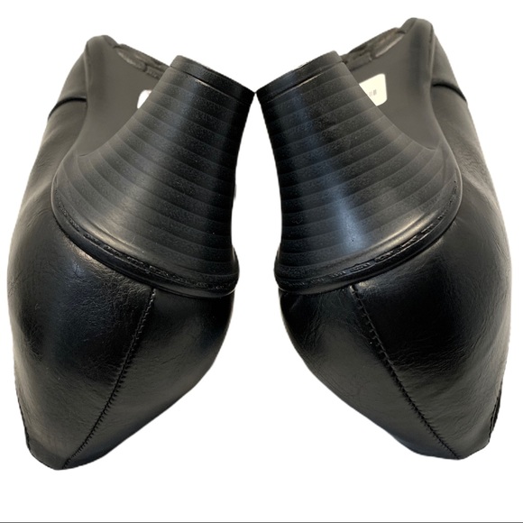 Catherines Black Slip On Loafer Heels- Size 12 W - Picture 13 of 13